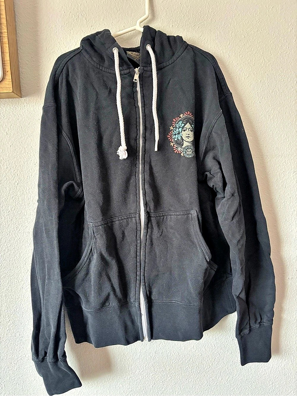Obey Make Art Not War Zip Hoodie in Black